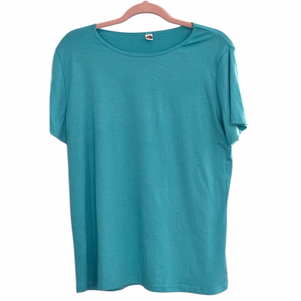 Woman’s Short Sleeve Tee - Size Large -
Pre-Loved